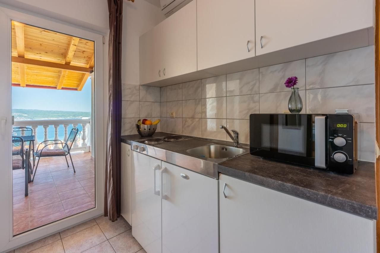 Apartments Antonija Crikvenica Ngoại thất bức ảnh