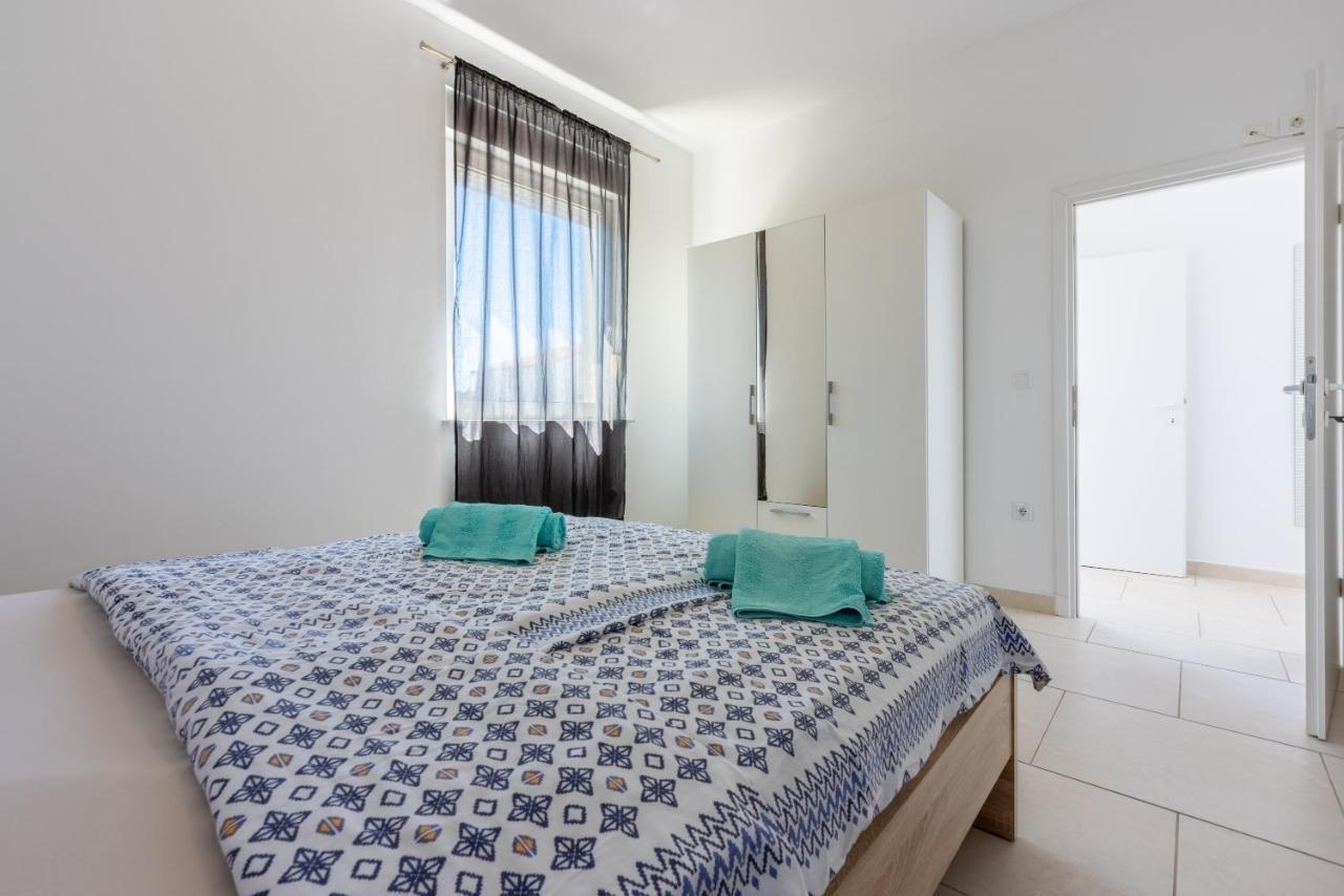 Apartments Antonija Crikvenica Ngoại thất bức ảnh