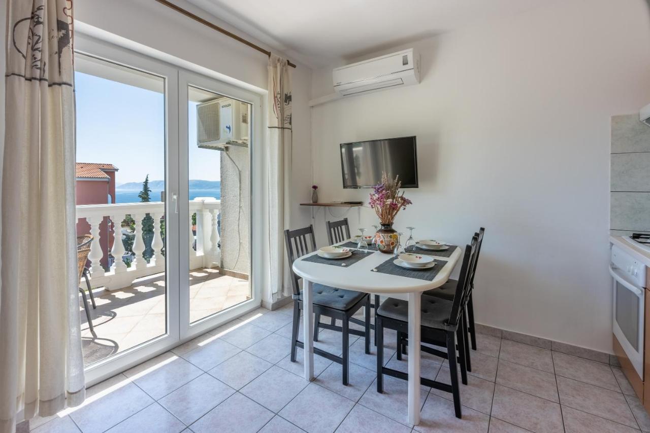 Apartments Antonija Crikvenica Ngoại thất bức ảnh