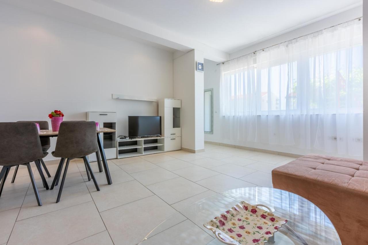 Apartments Antonija Crikvenica Ngoại thất bức ảnh