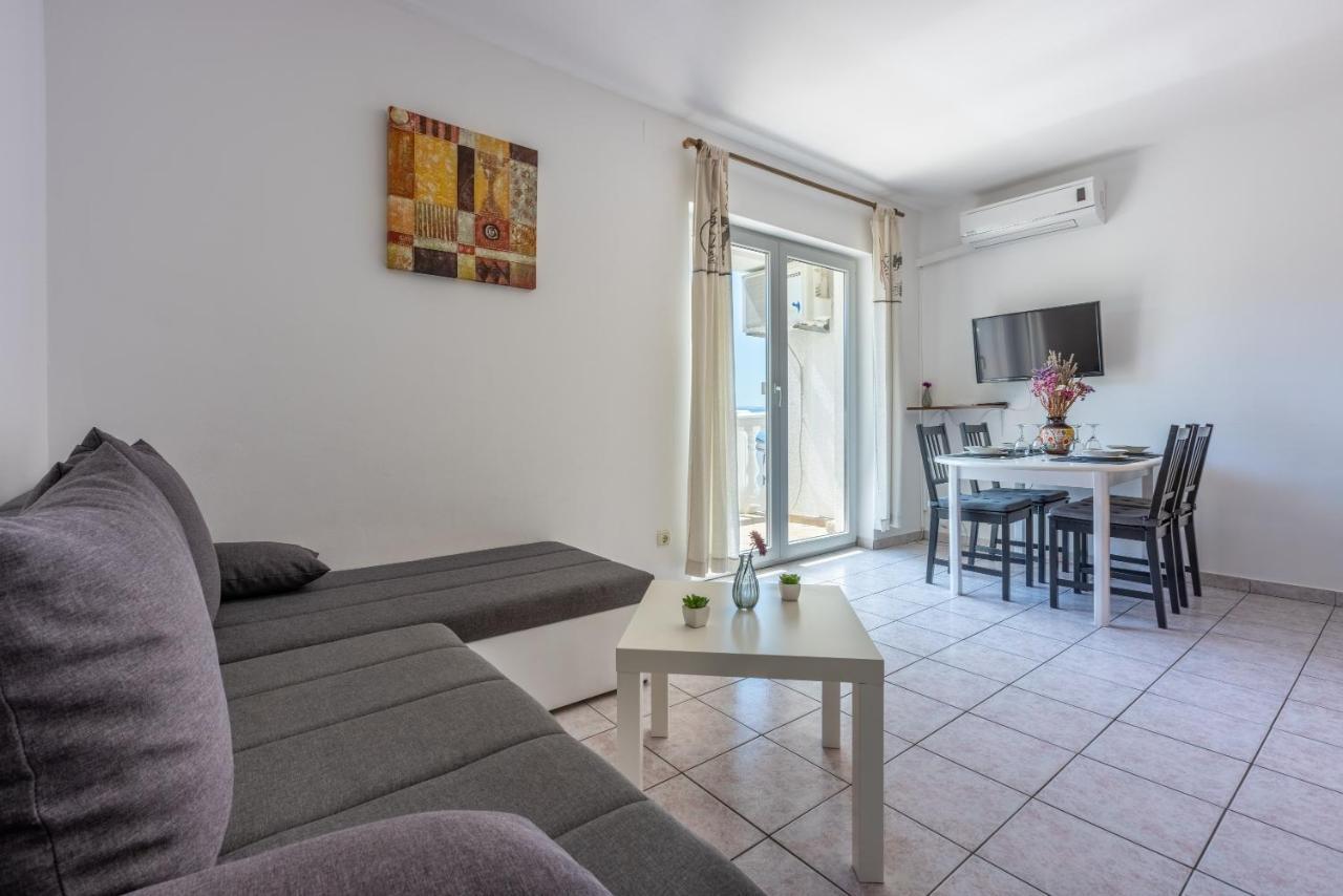 Apartments Antonija Crikvenica Ngoại thất bức ảnh