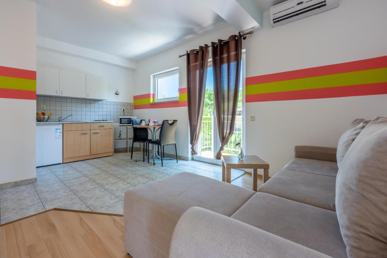 Apartments Antonija Crikvenica Ngoại thất bức ảnh