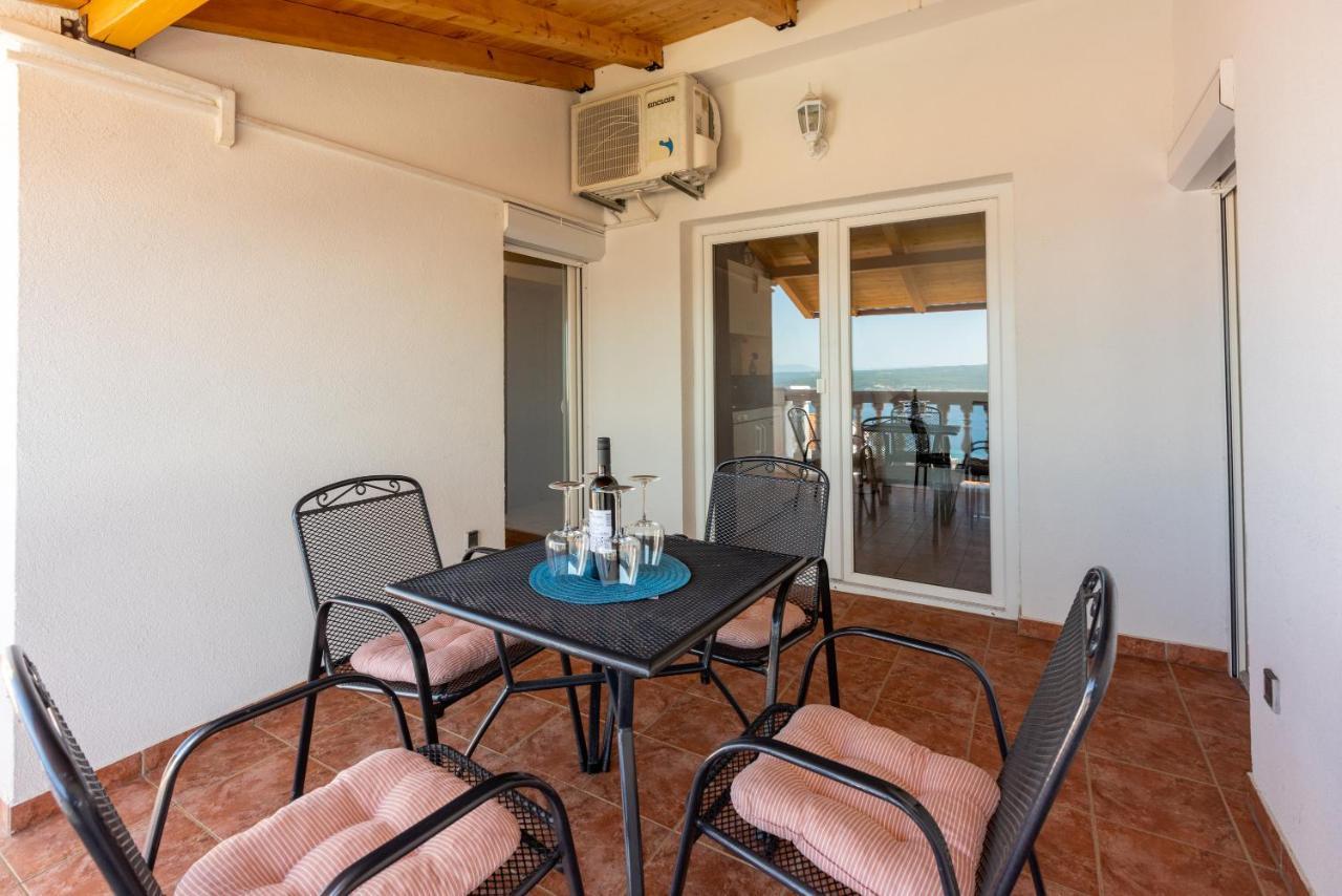 Apartments Antonija Crikvenica Ngoại thất bức ảnh